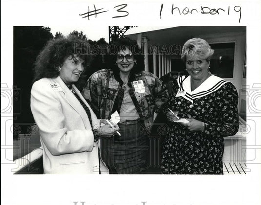 1991 Press Photo Kathy Pyle Helen Moss Martha Ockuly - Historic Images