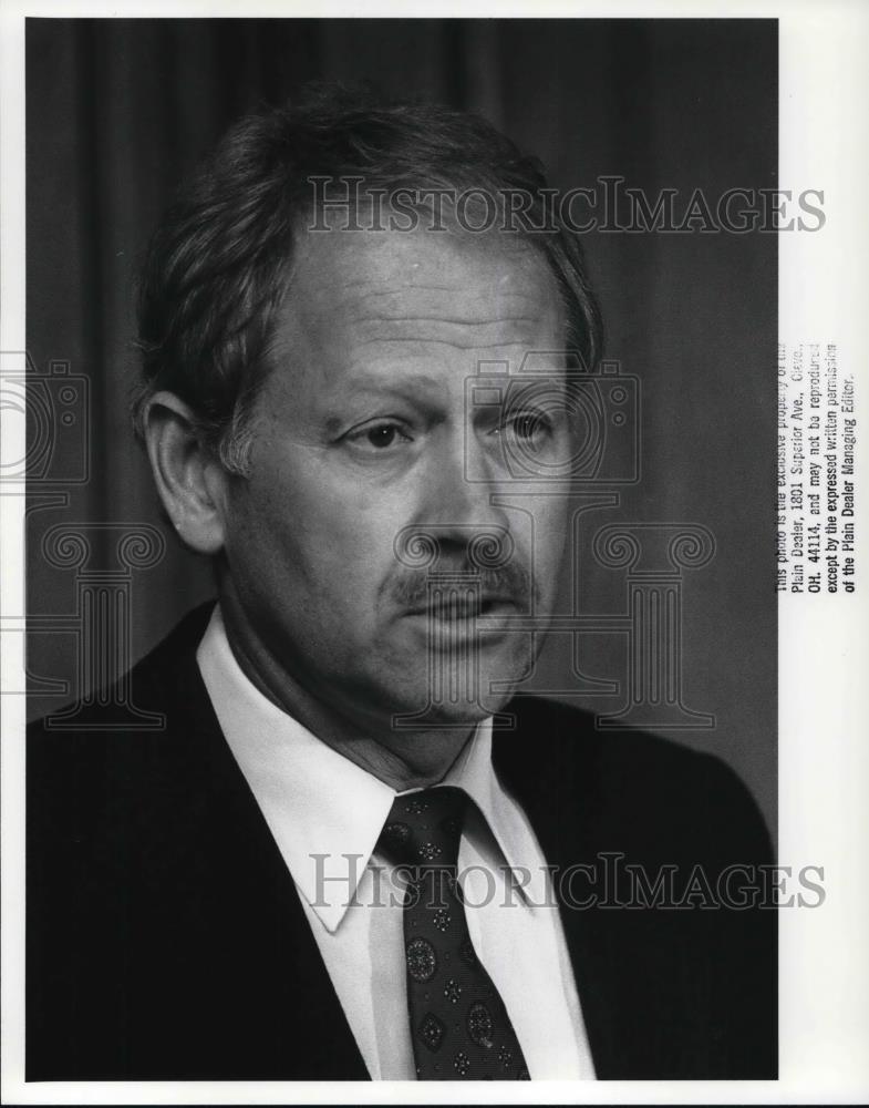 1988 Press Photo David Mullins President of Argo Tech Corp. - Historic Images