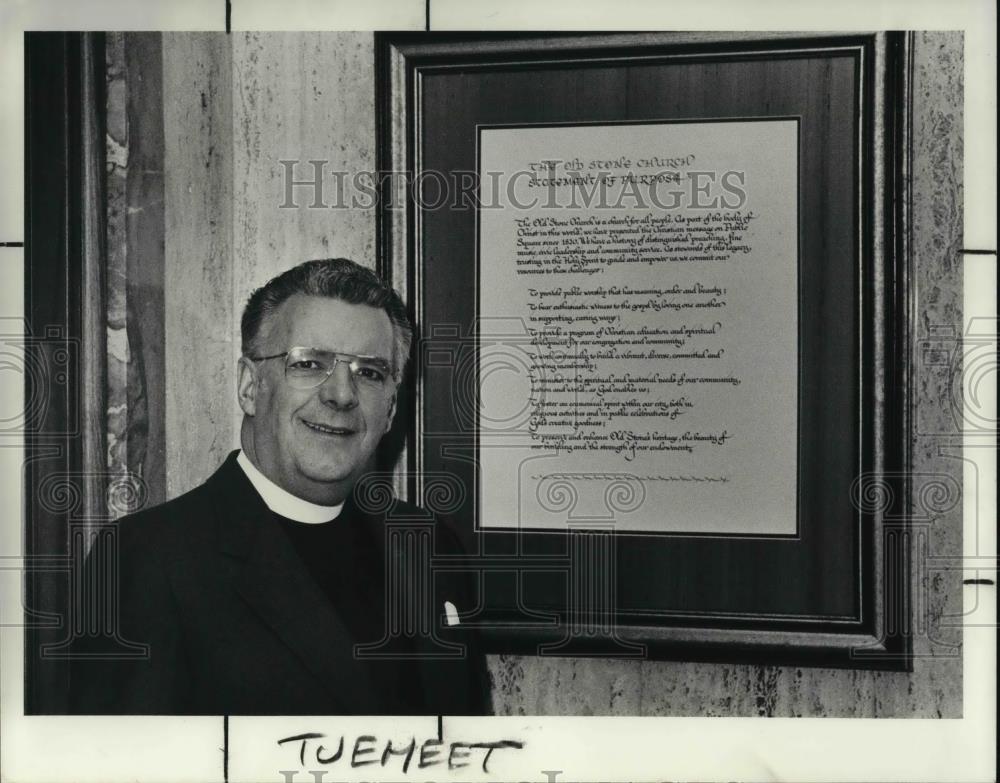 1987 Press Photo Reverend Malcolm A. McCuaig - Historic Images