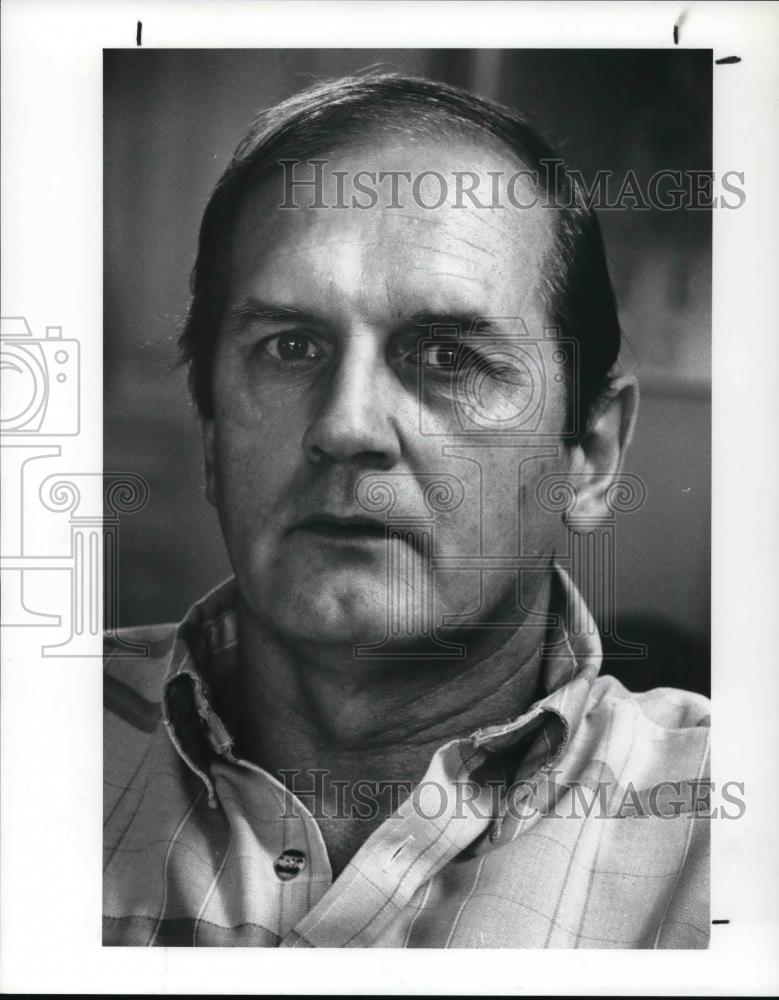 1989 Press Photo Philip R. Lednik - Historic Images