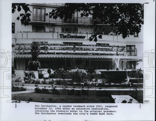 1995 Press Photo Dorchester a London Landmark since 1931 reopend Nov. 19,1990 - Historic Images