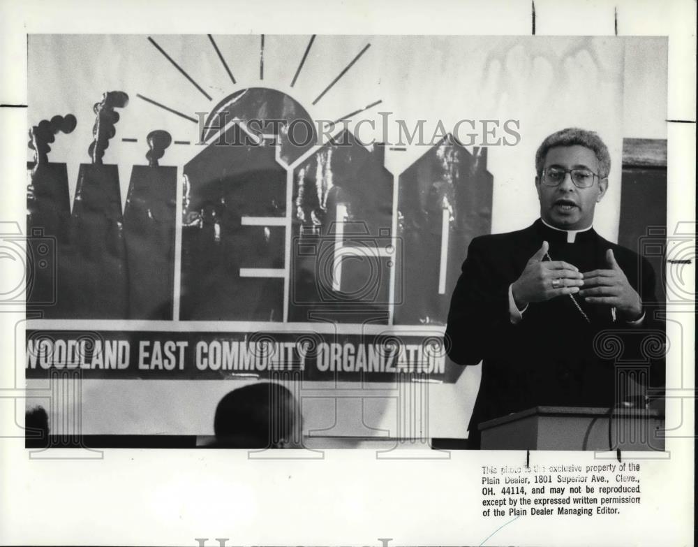 1988 Press Photo Bishop James P. Lyke - Historic Images