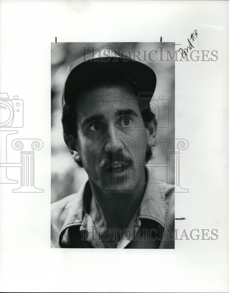 1991 Press Photo Lake Metroparks stewardship manager, Ed Quinn - Historic Images