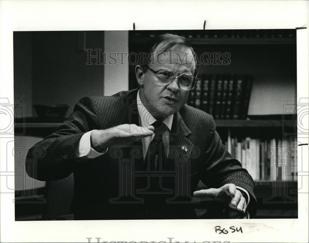 1990 Press Photo Bowling Green President Paul Oldskamp - Historic Images