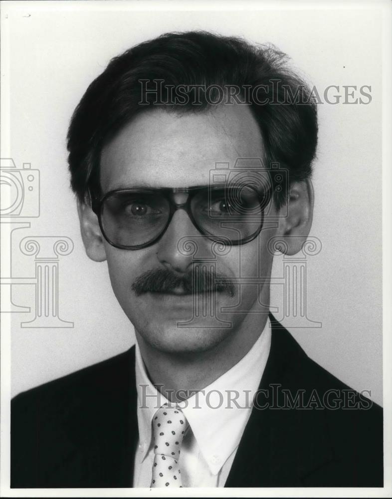 1988 Press Photo David Newton Vice Pres.of M.J.Operations Stone Properties - Historic Images