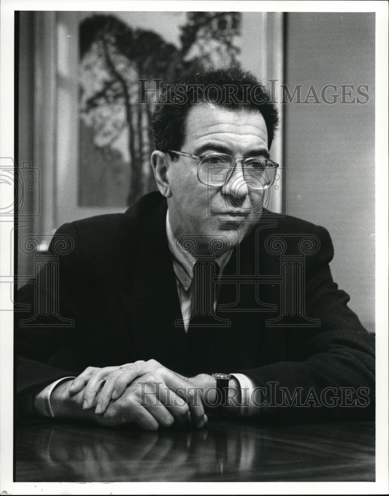 1990 Press Photo Joe Pappallardo, lawyer for Jones Day in Europe - Historic Images