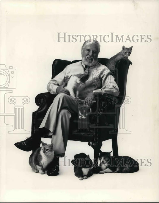 1988 Press Photo Edward Lowe - Historic Images