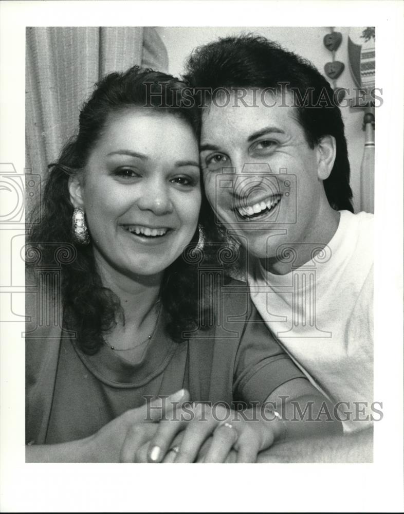 1991 Press Photo Helen and Andy Miller from the twins family got married - Historic Images
