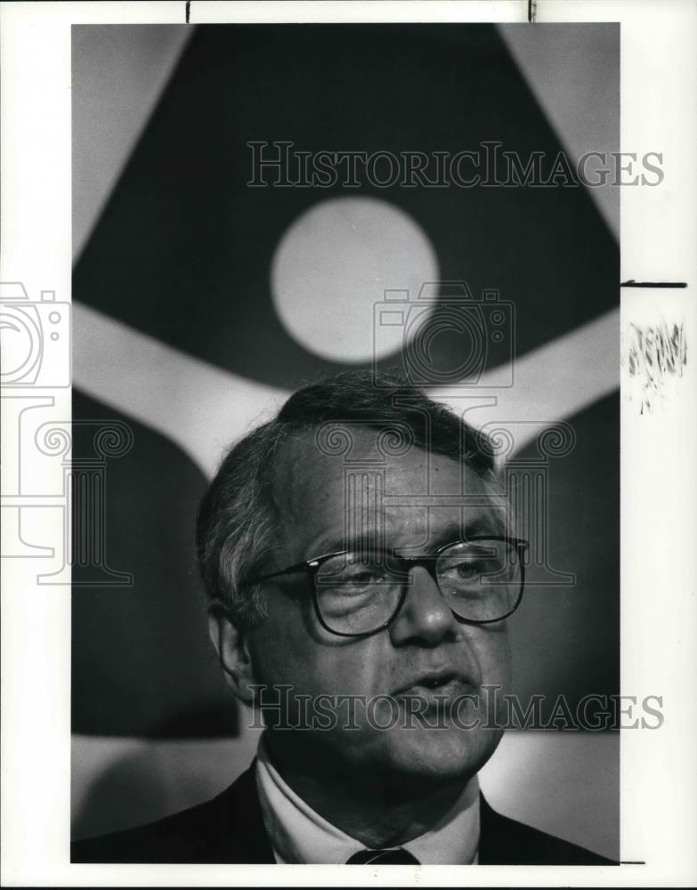 1990 Press Photo Dr. Roland W. Moskowitz - Historic Images