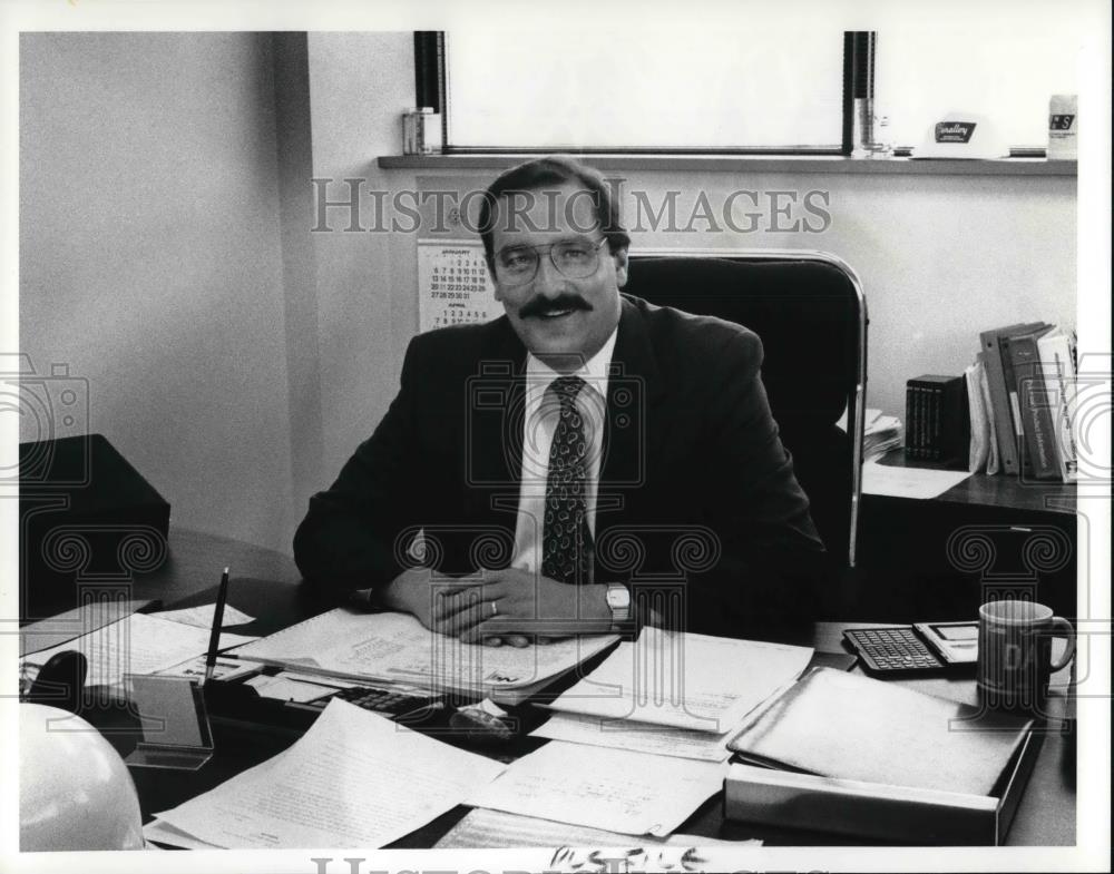 1991 Press Photo Jim Magnetta Gen. Manager of Ferailoy Co. - Historic Images