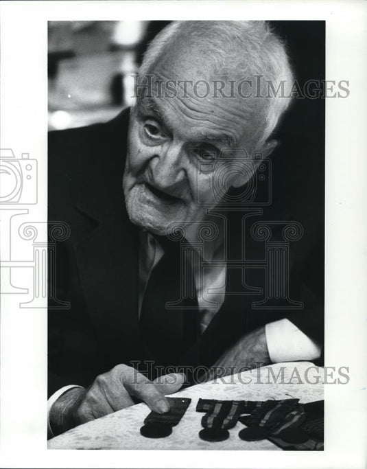 1989 Press Photo Santo Ribis 94 year old vet of the Italian Army in World War I - Historic Images