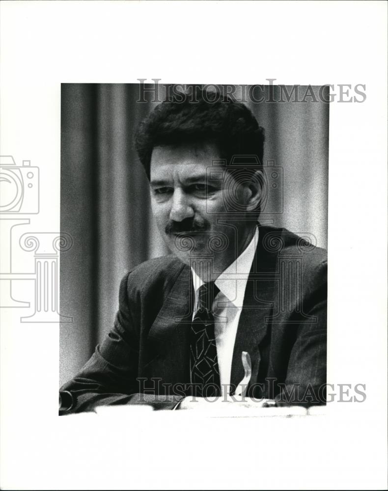 1992 Press Photo School bd member Ralph Perk, Jr. - Historic Images