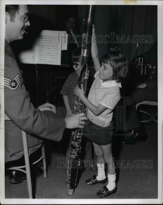 Press Photo Sense of Feelings - Historic Images