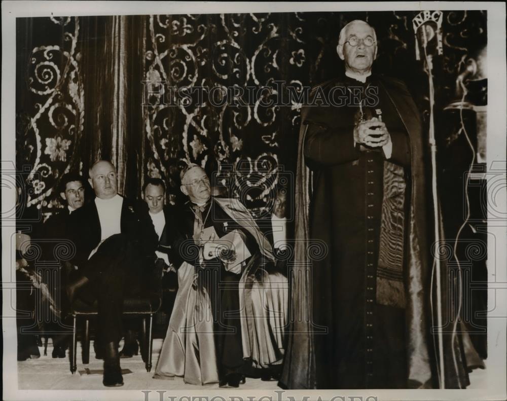 1935 Press Photo Patrick Cardinal Hayes, James A. Farley, Joseph Schrembs - Historic Images