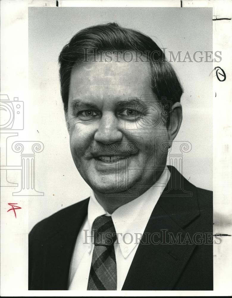 1987 Press Photo Rev. Thomas W. Olcott - Historic Images