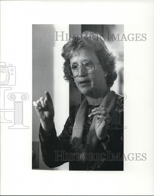 1988 Press Photo Sue Richards at infertility meeting - Historic Images