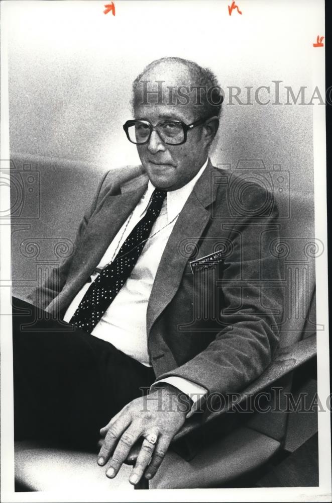 1980 Press Photo Rev. Robert M Reitz Hospital Chaplain of Lake County - Historic Images