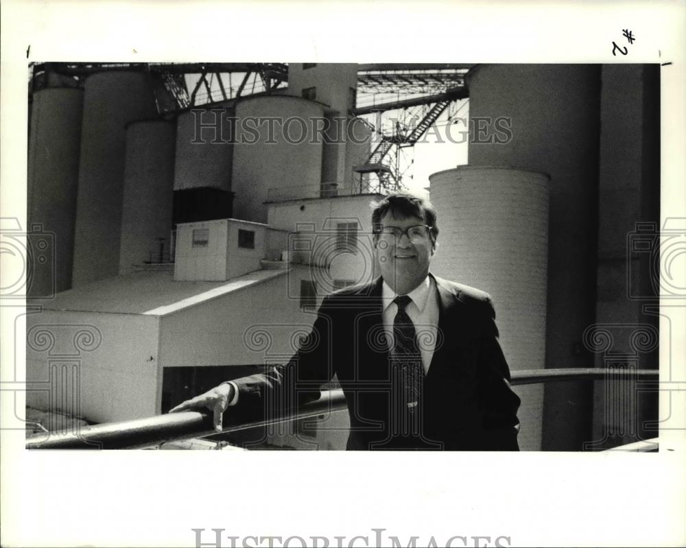 1991 Press Photo George J. Ryan President of K Lake Carriers - Historic Images