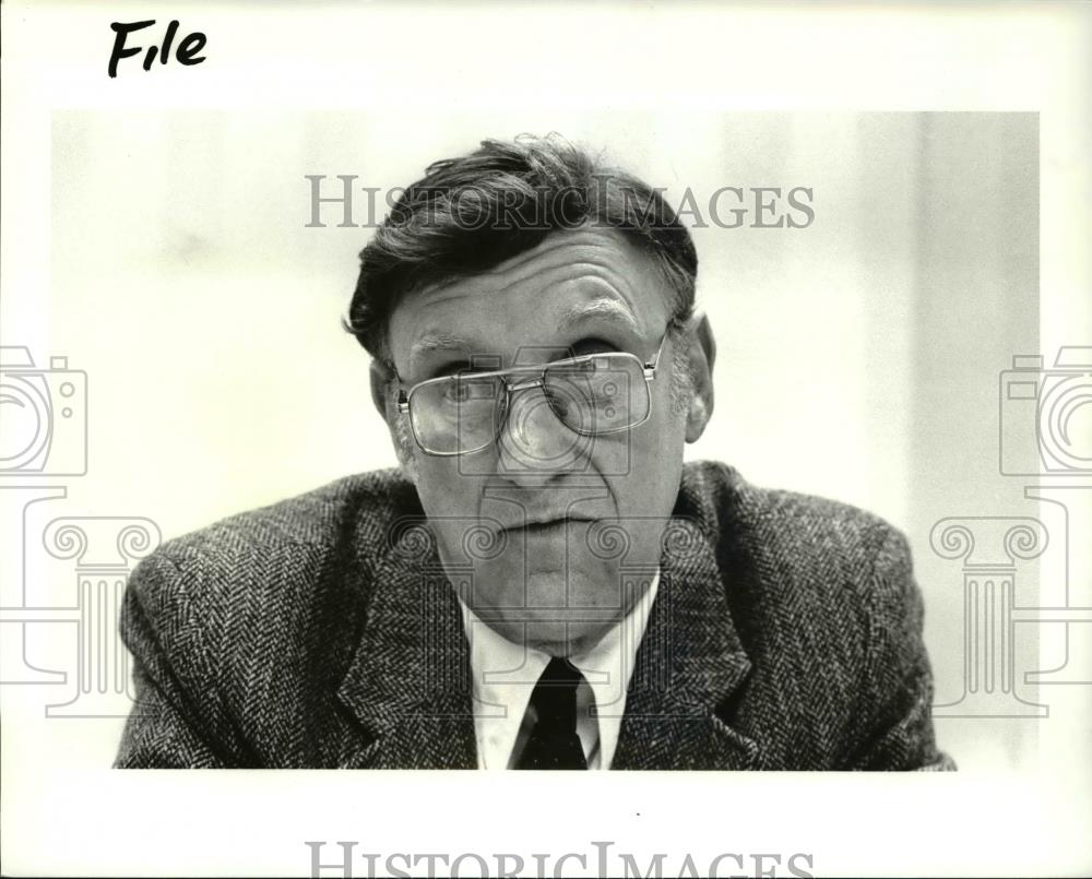 1988 Press Photo Gordon Rawlinson, teachers union candidate - Historic Images
