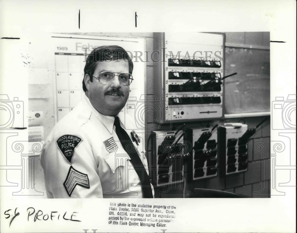 1989 Press Photo John Maddox Police Chif Designee of Middleburg Heights Ohio - Historic Images