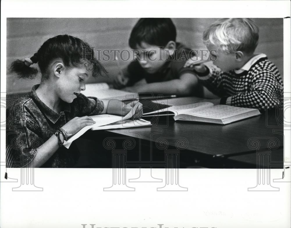 1988 Press Photo The Latchkey children at the YMCA program - Historic Images