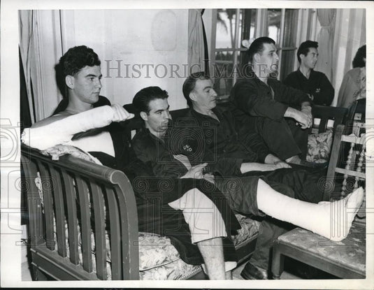 1944 Press Photo US Military Recuperating with Entertainment in Ream General - Historic Images