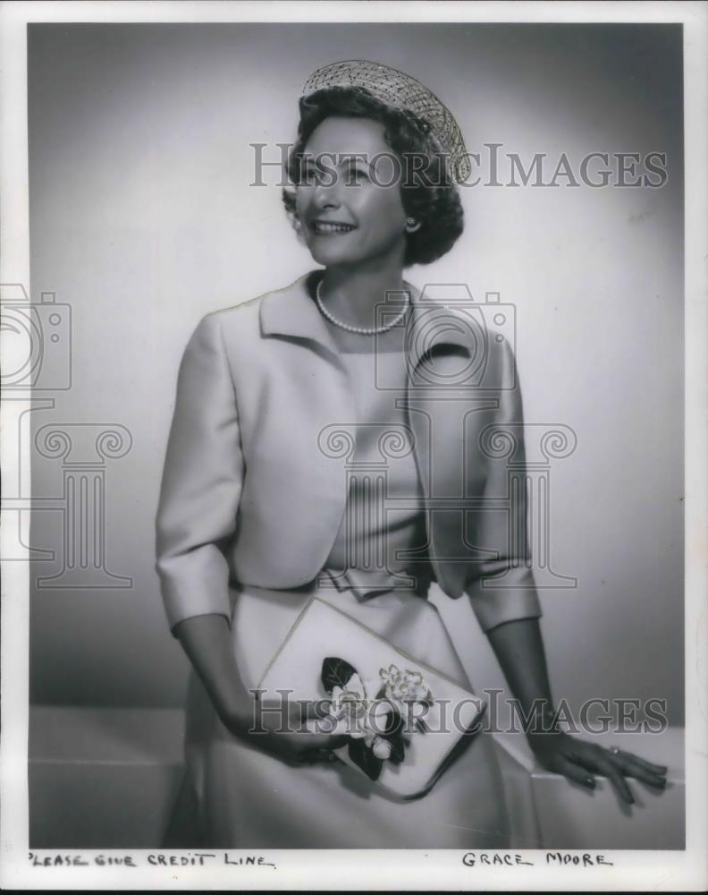 1962 Press Photo Mrs. Jan Allen Messler of Oak Ridge Farm in the picture - Historic Images