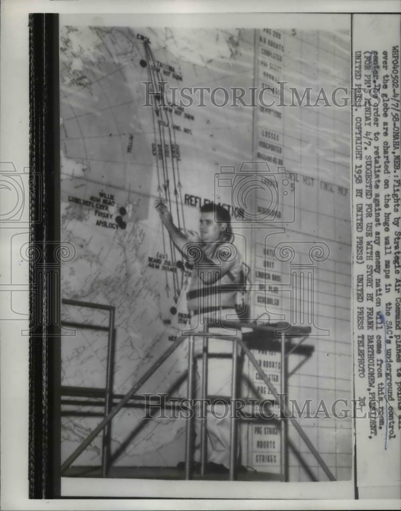 1958 Press Photo SAC&#39;s underground control Center - Historic Images