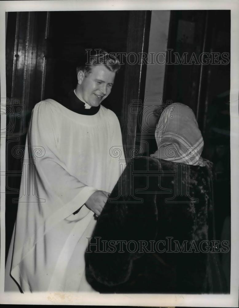 1950 Press Photo Former Navy Chaplain Reverend Cameron Hoff - Historic Images