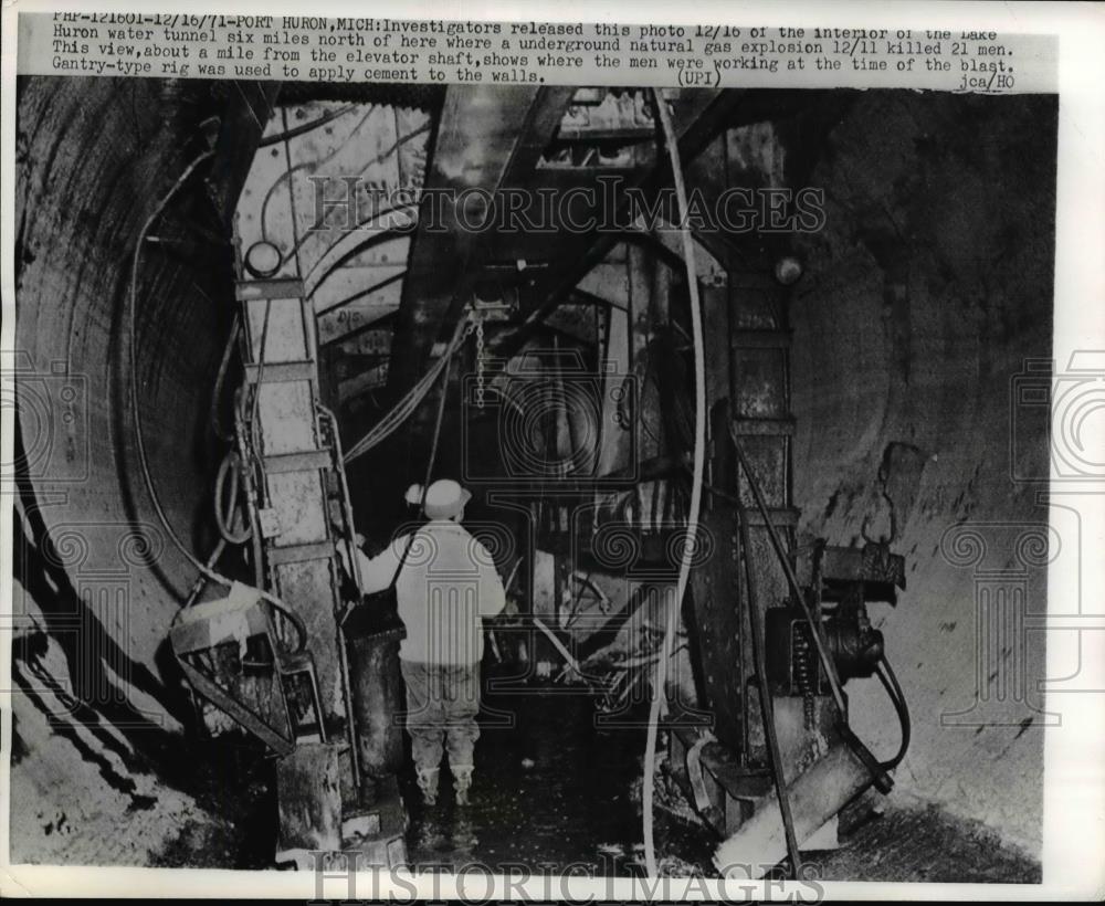 1971 Press Photo The interior of the Lake Huron water tunnel after it killed 21 - Historic Images