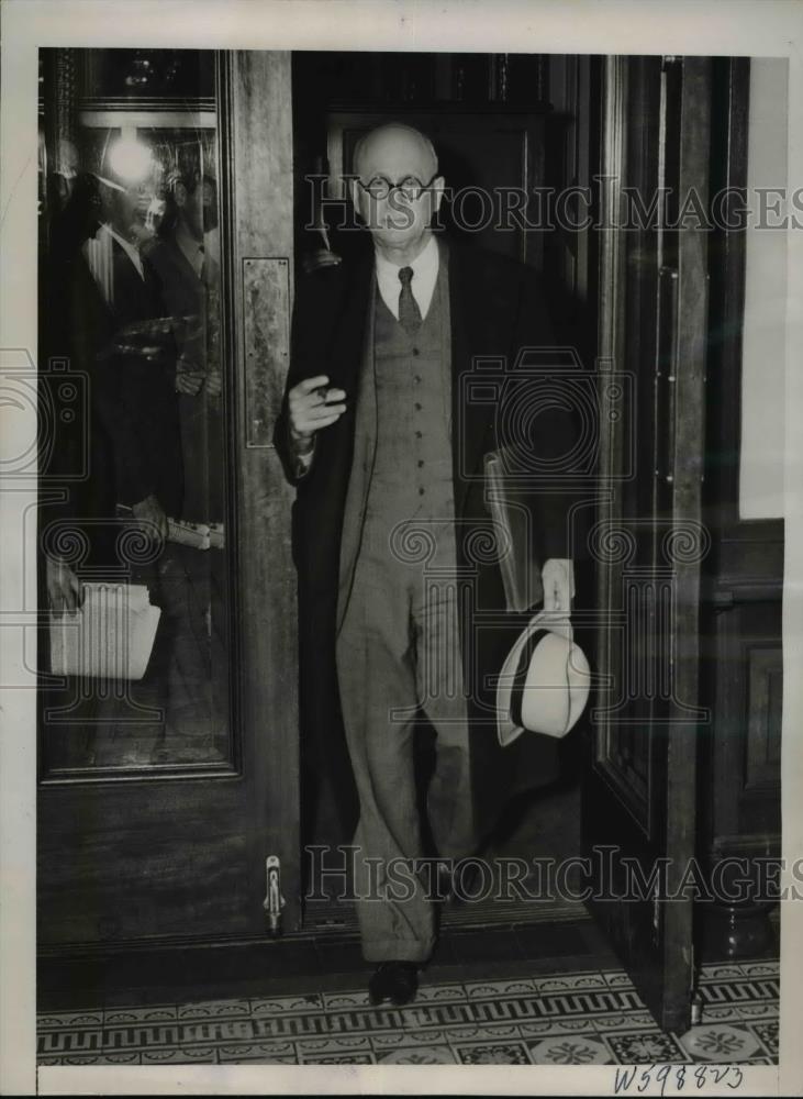 1941 Press Photo H.V Hesselman clerk of the House Enrolling Committee - Historic Images