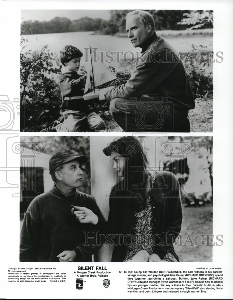 1994 Press Photo Richard Dreyfuss,Liv Tyler & Ben Faulkner in Silent Fall - Historic Images