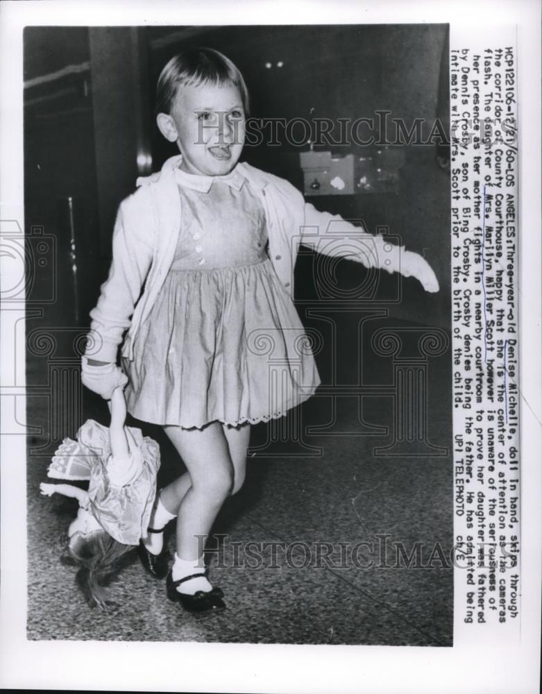 1960 Press Photo Denise Michell in County courthouse Los Angeles California - Historic Images