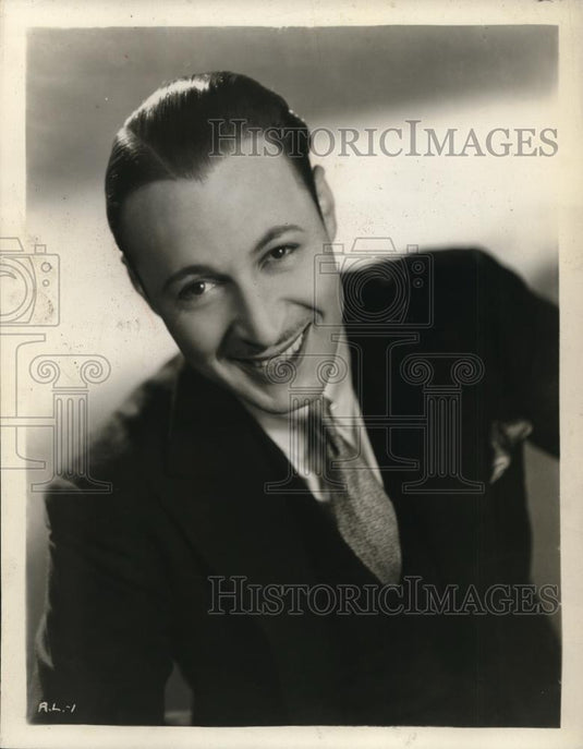 1931 Press Photo Rod La Rocque in Cherries Are Ripe - Historic Images