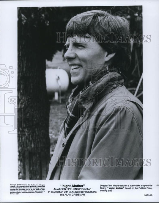 1986 Press Photo Director Tom Moore in 'night, Mother - Historic Images