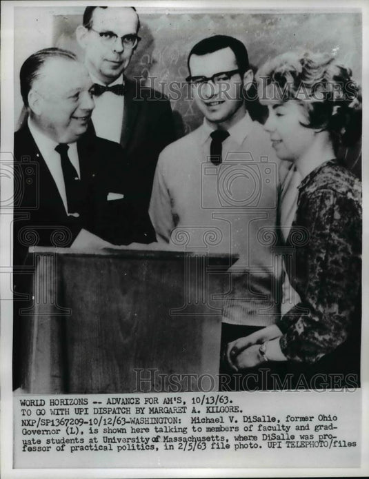 1963 Press Photo of Fmr. Gov. of Ohio Michael V. DiSalle speaking with - Historic Images