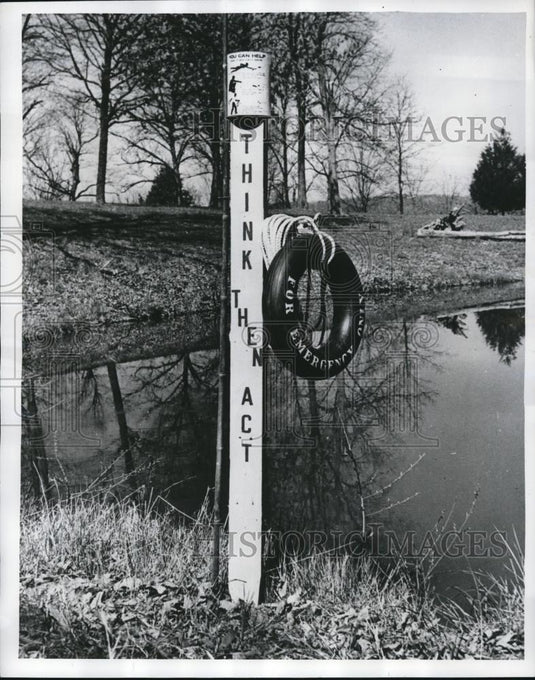 1959 Press Photo Do It Yourself Life Preserving Kit Hopes to Reduce Drownings - Historic Images