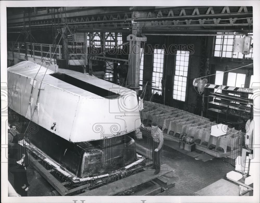 1952 Press Photo Landing craft in mold at a factory - Historic Images