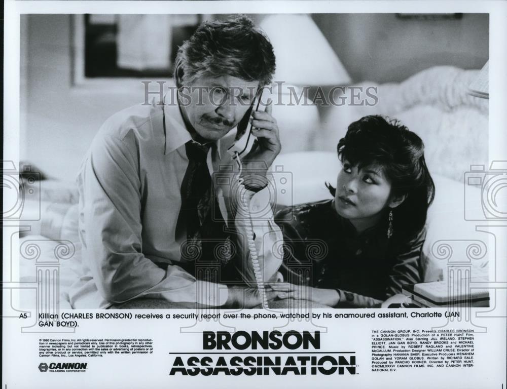 1986 Press Photo Charles Bronson Jan Gan Boyd in Assassination - cvp53630 - Historic Images