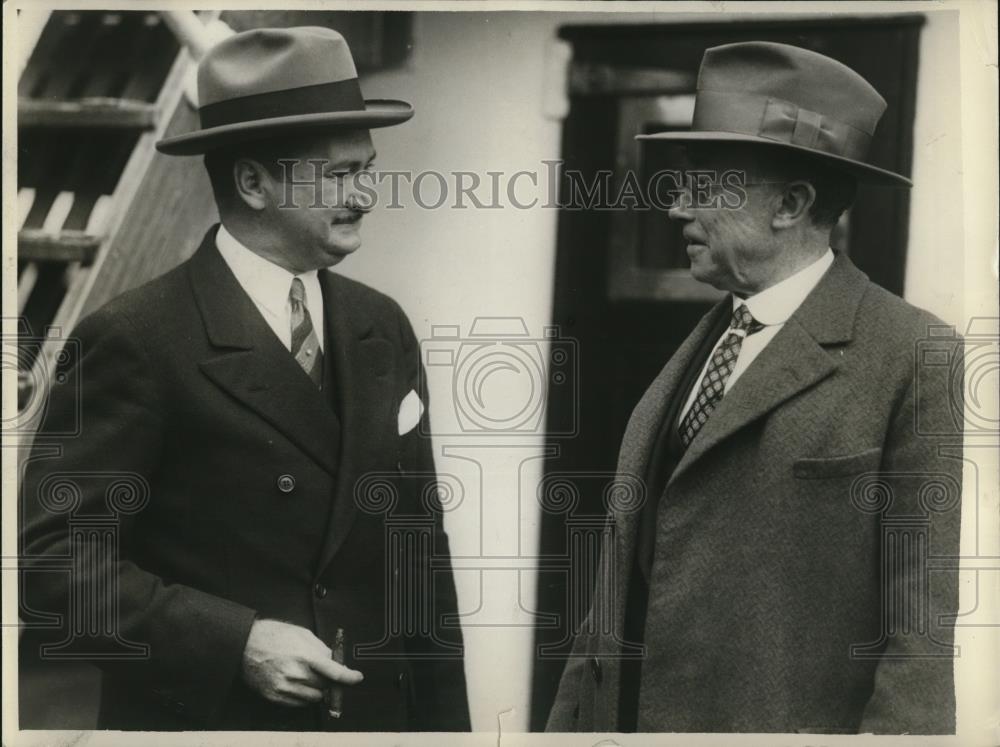 1929 Press Photo of Thomas Needham (L) and Leon Brooks. - Historic Images