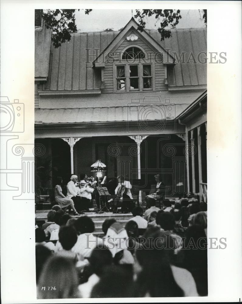 1981 Press Photo Twilight chamber music concert at Round Top Festival - Historic Images