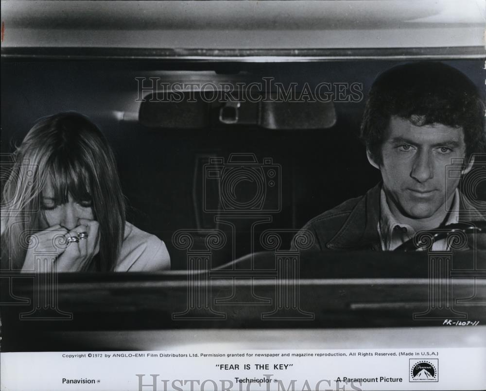 1973 Press Photo Suzy Kendall and Barry Newman in Fear is the Key - cvp41752 - Historic Images