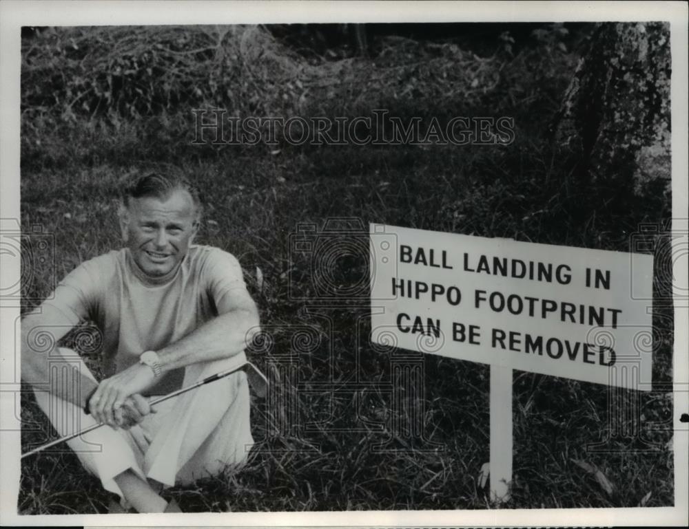1969 Press Photo Jack Paar on Jack Paar in Africa - cvp75053 - Historic Images