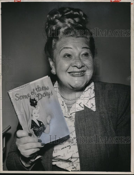 1982 Press Photo Sophie Tucrer - Historic Images