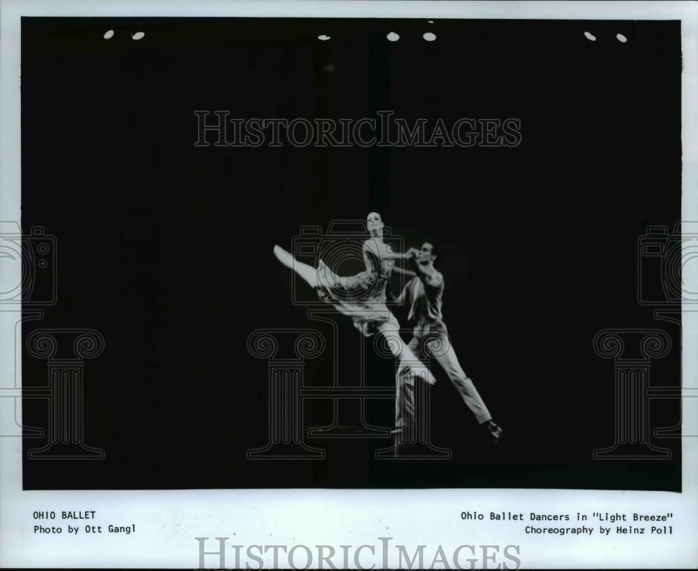 1985 Press Photo The Ohio ballet dancers in Light Breeze - cva60550 - Historic Images