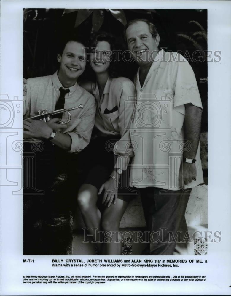 1988 Press Photo Billy Crystal JoBeth Williams Alan King in Memories of Me - Historic Images