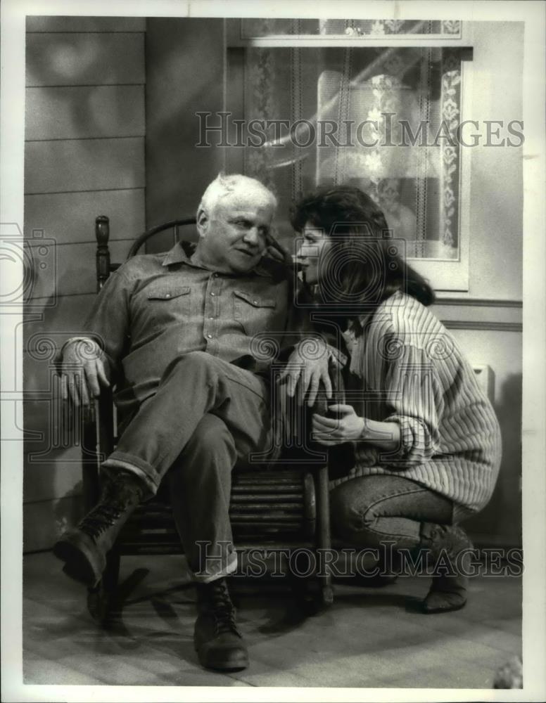 1989 Press Photo Brian Keith &amp; Kathleen Layman in Heartland - cvp55396 - Historic Images