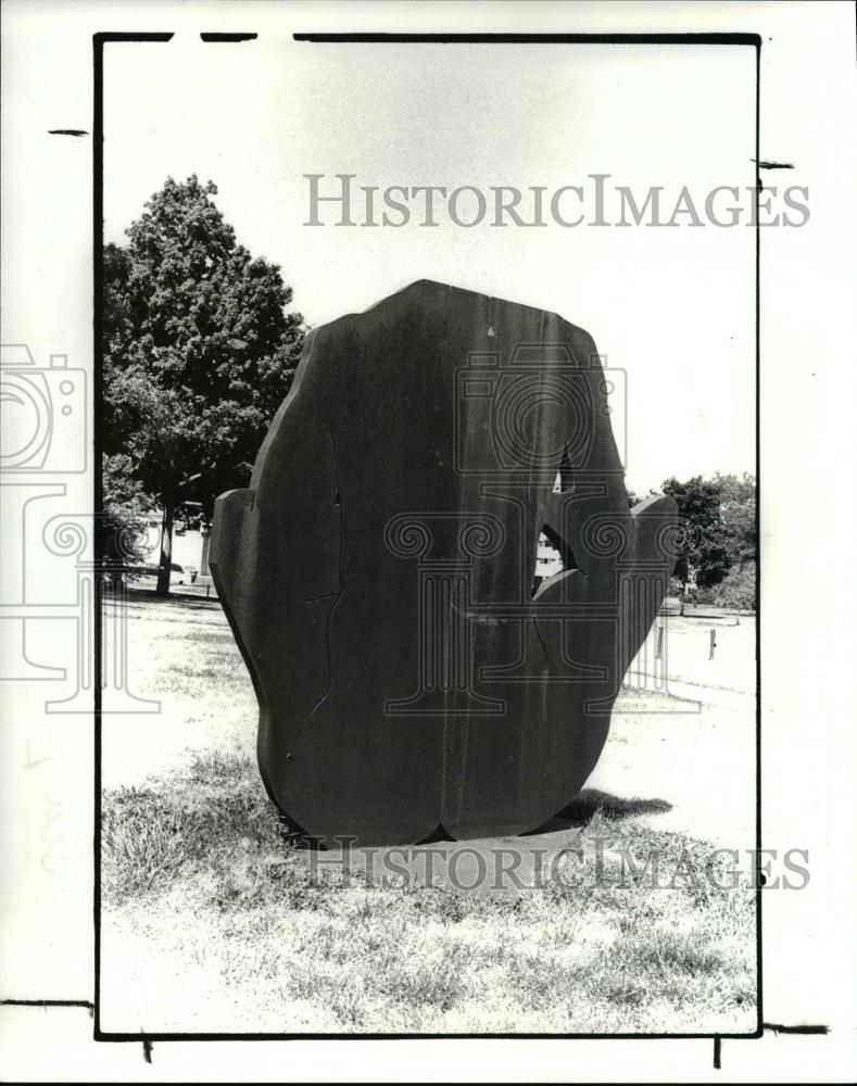 1985 Press Photo Back by Ira Matteson - cva58003 - Historic Images