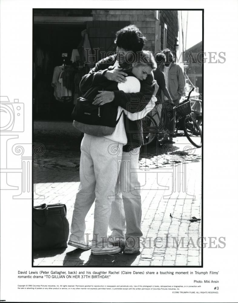 1996 Press Photo Peter Gallagher Claire Danes in To Gillian on her 37th Birthday - Historic Images