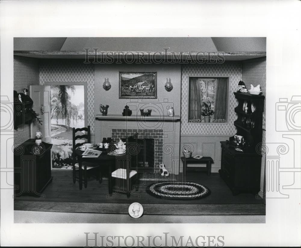 1978 Press Photo The miniature dining fixture by Ann Goss - cva55022 - Historic Images